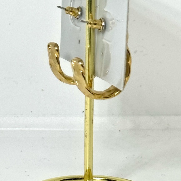 Vintage Gold & Mint Enamel Drop Earrings by Lilly’s - Classic & Elegant … - Picture 8 of 10